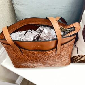 NWOT Patricia Nash genuine 100% Leather small Tote